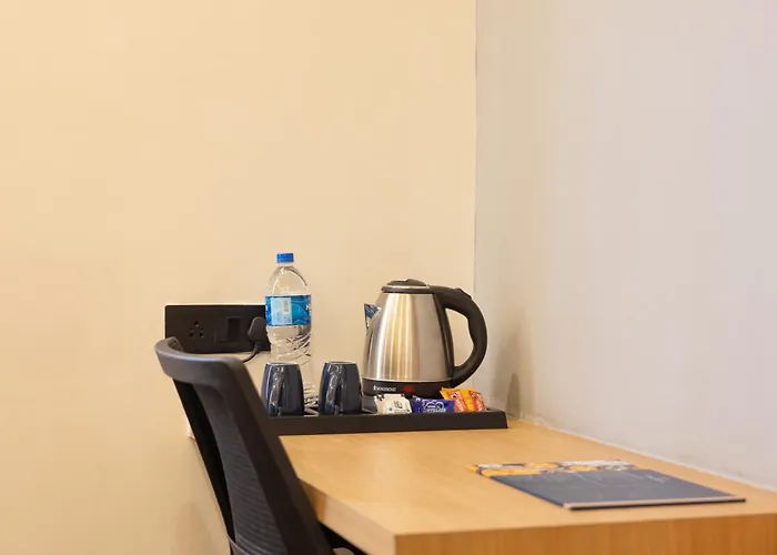 Pravasa Stay Near Luv Kush Square Indore